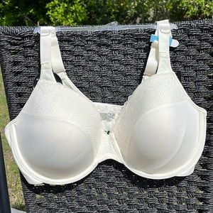 NWT BALI Bra, Size 38C